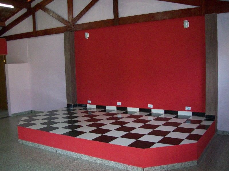 100_1935 800