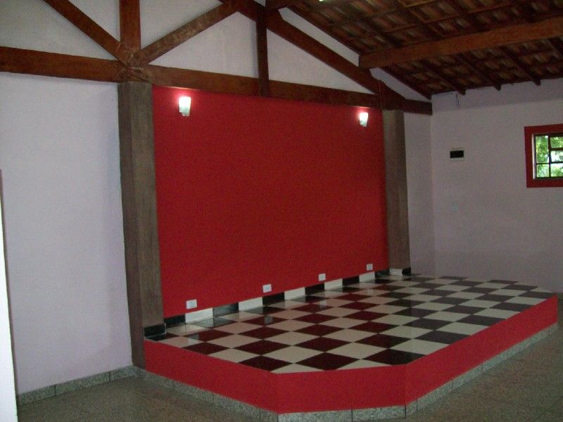 100_1981 800
